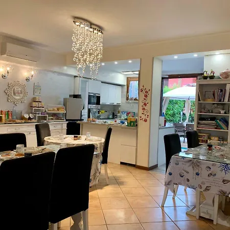 Garda 4u Bed & Breakfast Desenzano del Garda